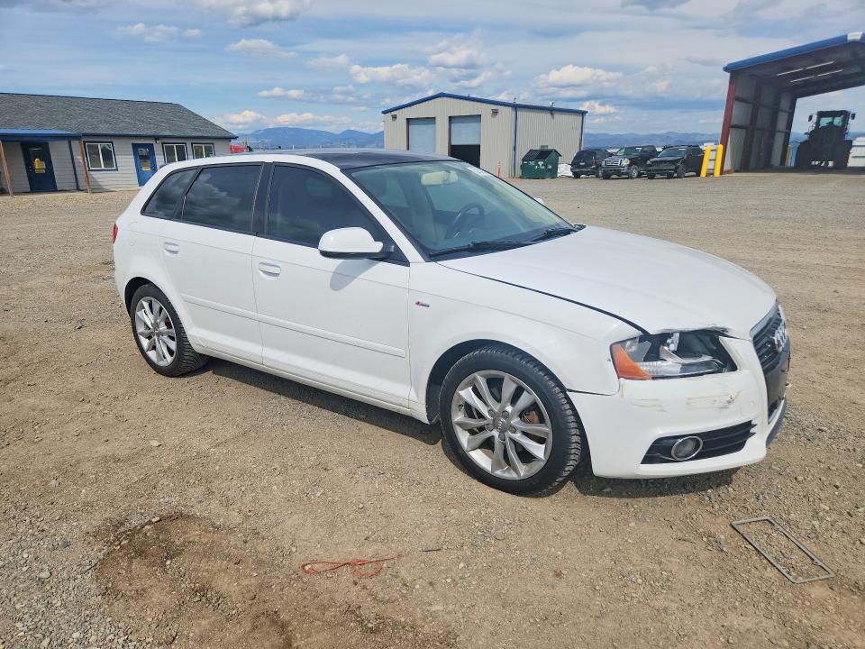 2013 Audi A3 მანქანა იყიდება აუქციონზე, vin: WAUBJAFM9DA022744, აუქციონის ნომერი: 52102366