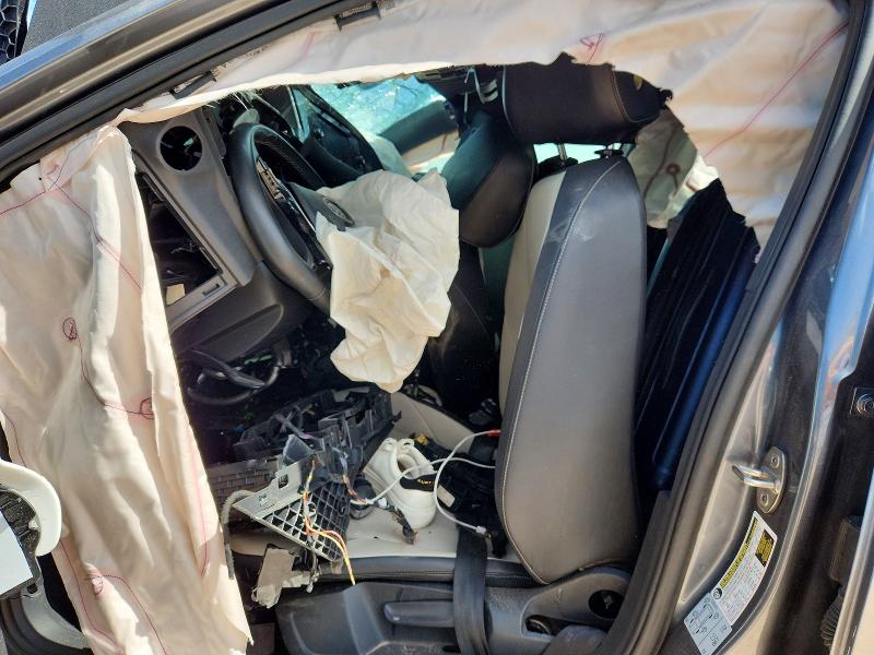 52817726 :رقم المزاد ، 3VWC57BU1KM062544 vin ، 2019 Volkswagen Jetta مزاد بيع