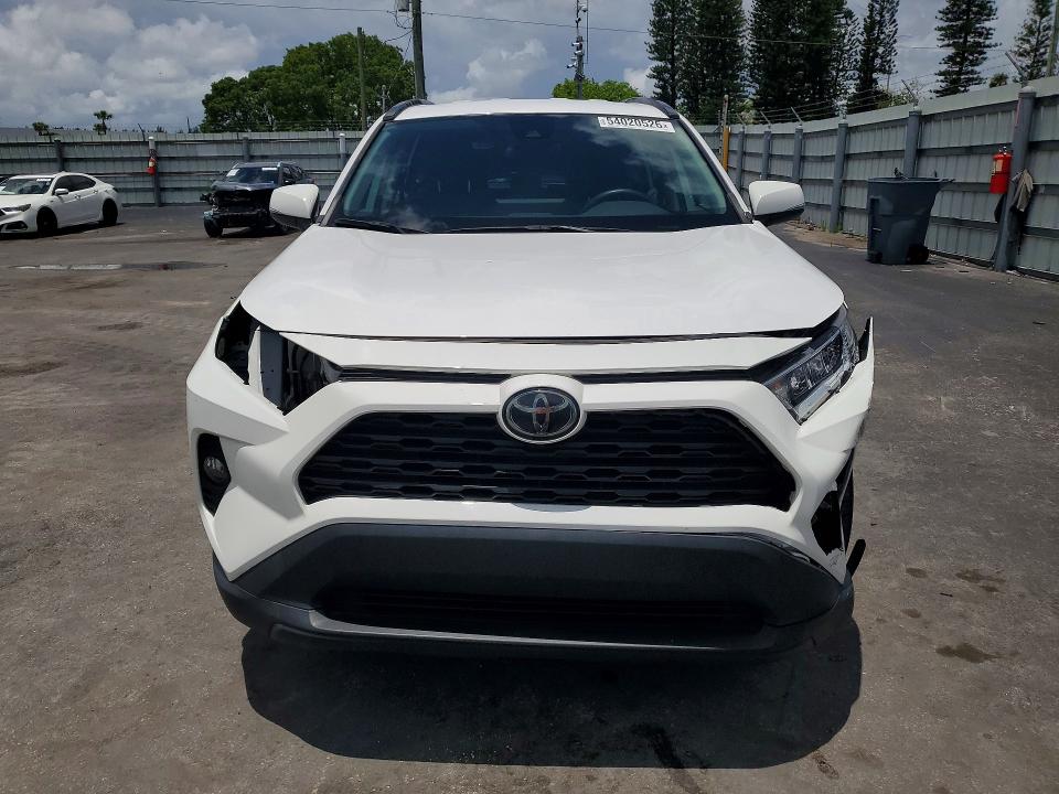 54020526 :رقم المزاد ، 2T3W1RFVXMC141482 vin ، 2021 Toyota Rav4 مزاد بيع