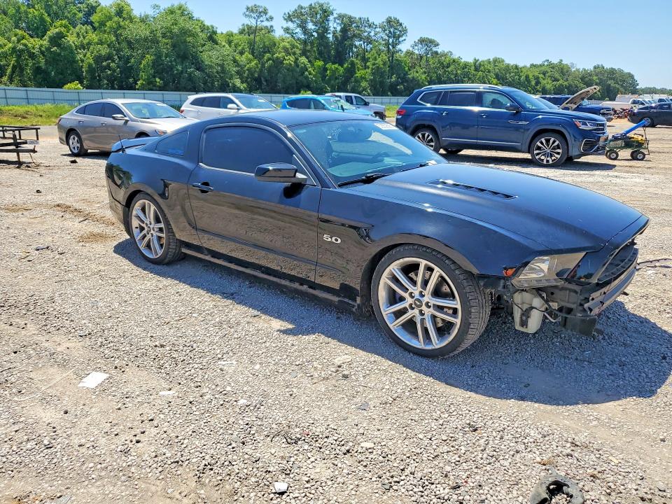 53552586 :رقم المزاد ، 1ZVBP8CF1E5330031 vin ، 2014 Ford Mustang مزاد بيع