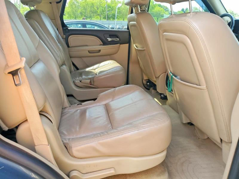 Продаж на аукціоні авто 2008 Gmc Yukon, vin: 1GKFK63838J131541, номер лоту: 52000596
