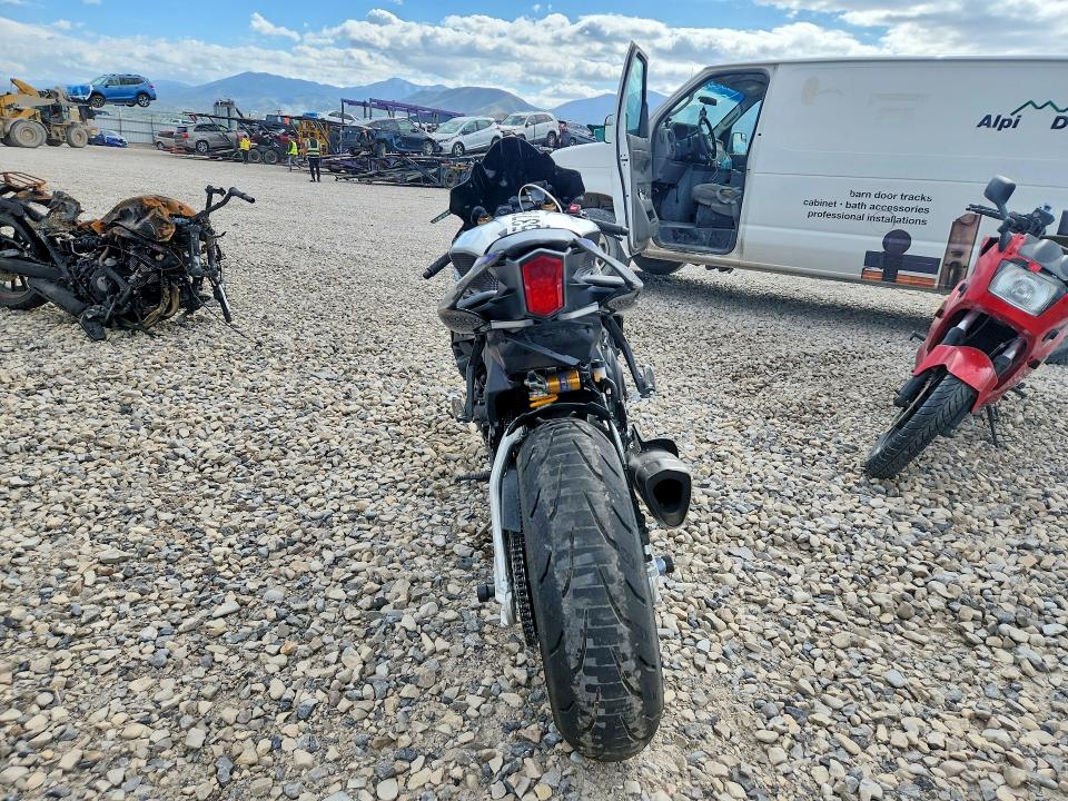 Продажа на аукционе авто 2024 Yama Yzfr1m, vin: JYARN67E0RA000693, номер лота: 52425376