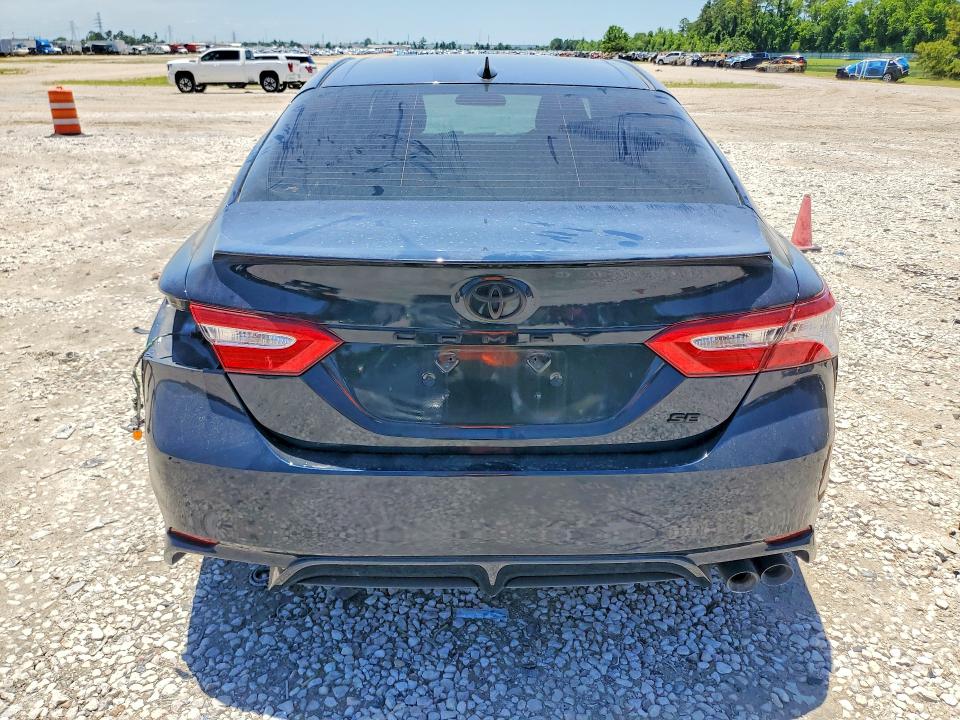 54878016 :رقم المزاد ، 4T1G11AK6LU909550 vin ، 2020 Toyota Camry مزاد بيع