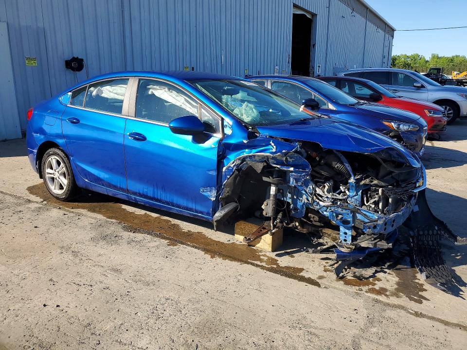 53282776 :رقم المزاد ، 1G1BE5SM3H7263960 vin ، 2017 Chevrolet Cruze مزاد بيع