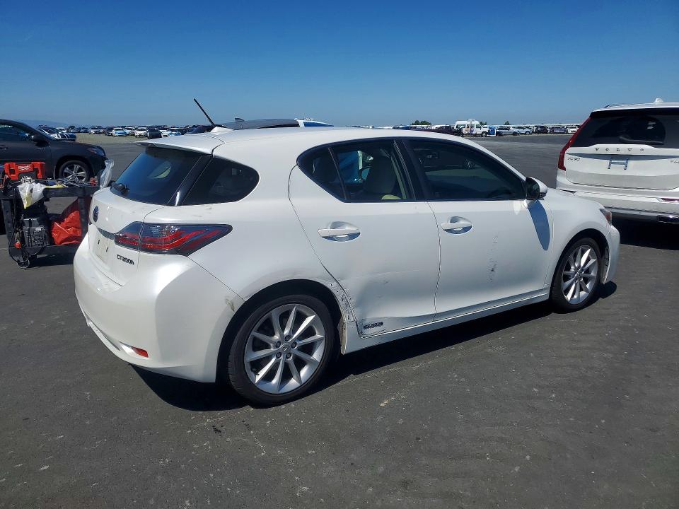 2013 Lexus Ct მანქანა იყიდება აუქციონზე, vin: JTHKD5BHXD2147867, აუქციონის ნომერი: 51909596