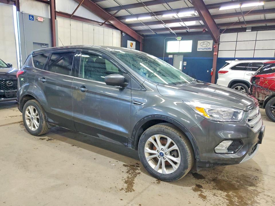 53720296 :رقم المزاد ، 1FMCU9GDXKUA08452 vin ، 2019 Ford Escape مزاد بيع