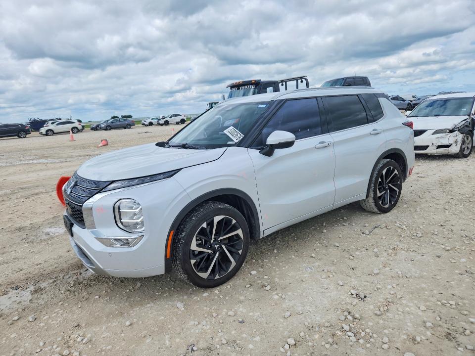 Продажа на аукционе авто 2022 Mitsubishi Outlander, vin: JA4J3VA82NZ010023, номер лота: 53002676