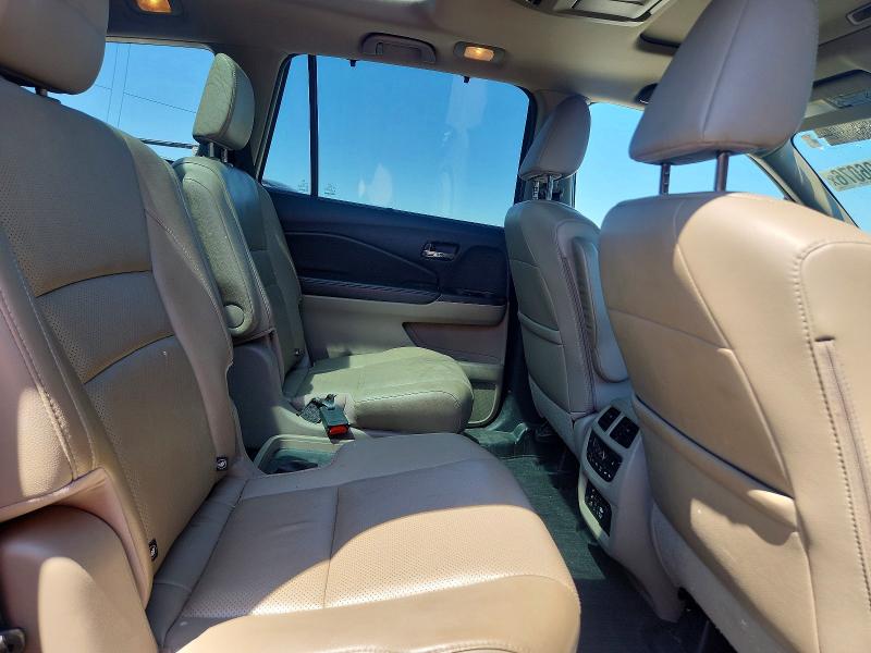 Продажа на аукционе авто 2016 Honda Pilot, vin: 5FNYF6H02GB030833, номер лота: 52696076