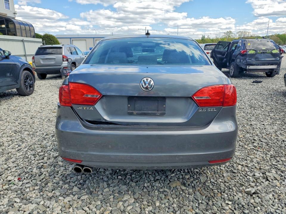 2011 Volkswagen Jetta მანქანა იყიდება აუქციონზე, vin: 3VWLZ7AJ0BM334741, აუქციონის ნომერი: 52831546