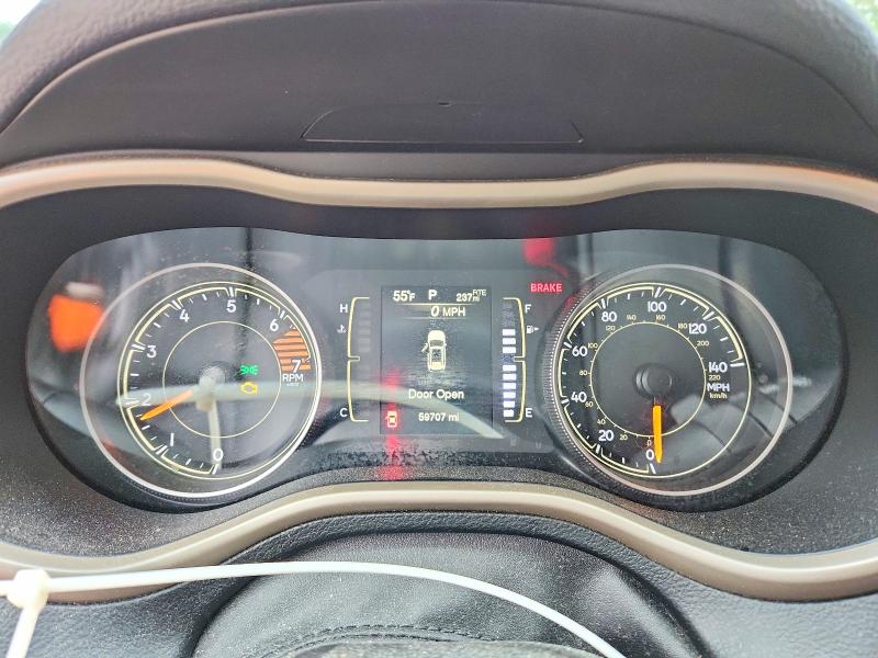 Продаж на аукціоні авто 2017 Jeep Cherokee, vin: 1C4PJLCB2HW585604, номер лоту: 52387996