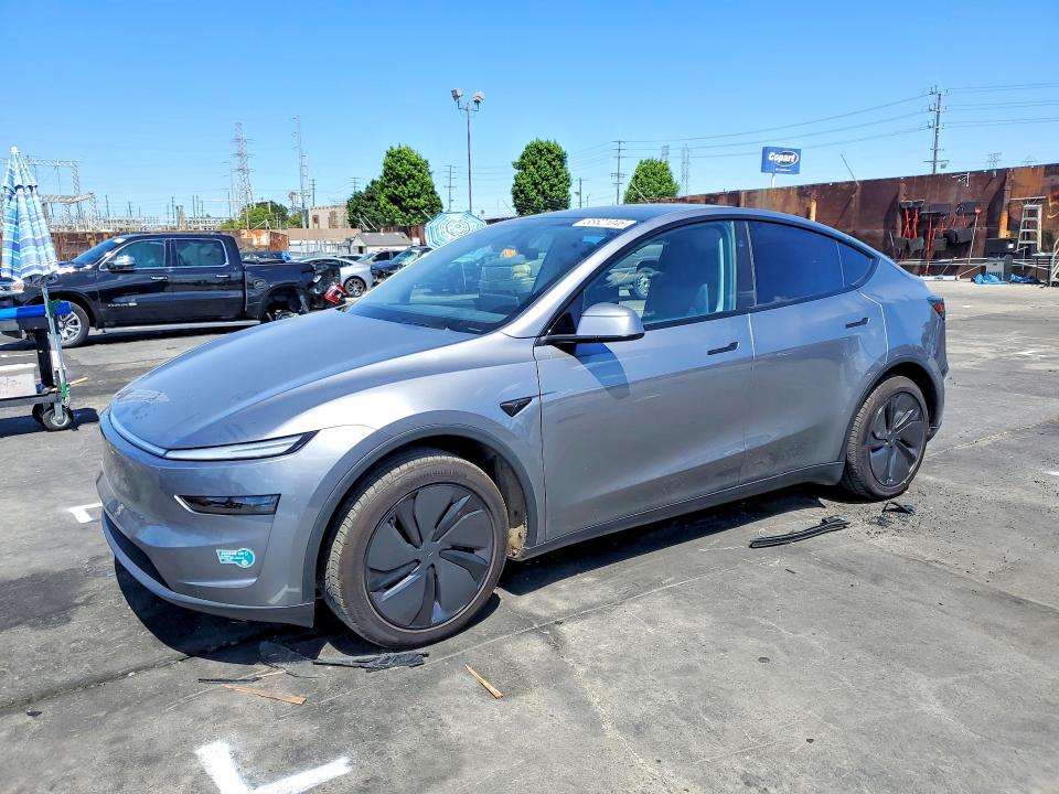 2026 Tesla Model Y მანქანა იყიდება აუქციონზე, vin: 7SAYGDEE1TF327669, აუქციონის ნომერი: 55621046