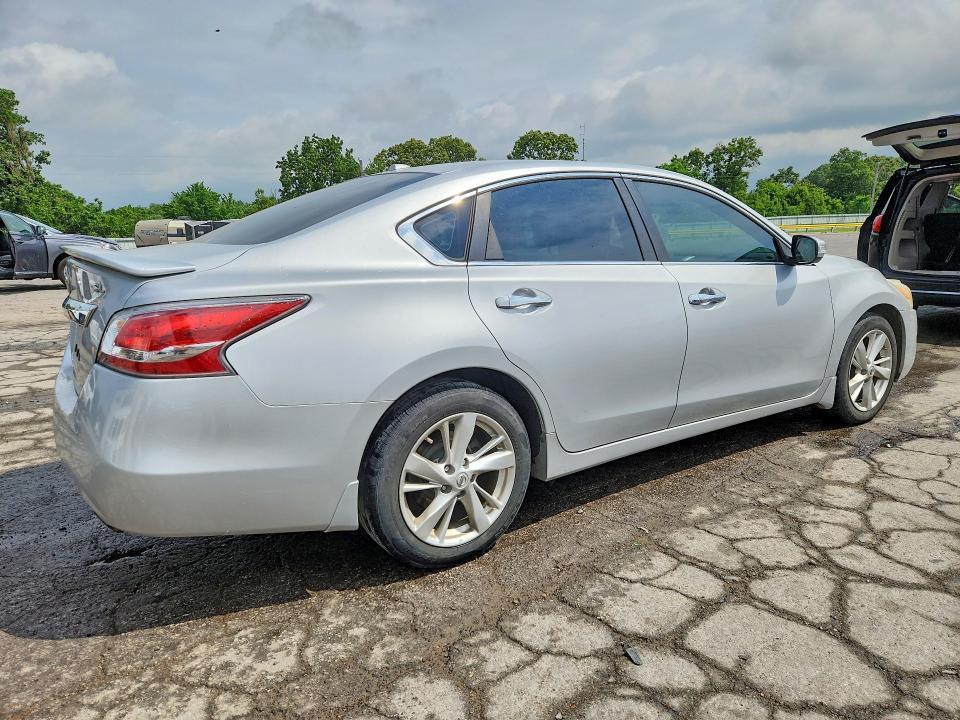 Продаж на аукціоні авто 2015 Nissan Altima, vin: 1N4AL3AP9FN880058, номер лоту: 53833426