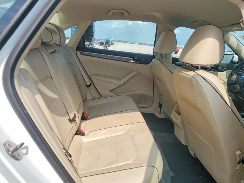 Продаж на аукціоні авто 2016 Volkswagen Passat, vin: 1VWAT7A37GC063860, номер лоту: 52236036