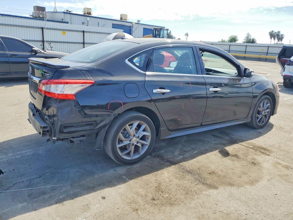 53571716 :رقم المزاد ، 3N1AB7AP8FY360802 vin ، 2015 Nissan Sentra مزاد بيع