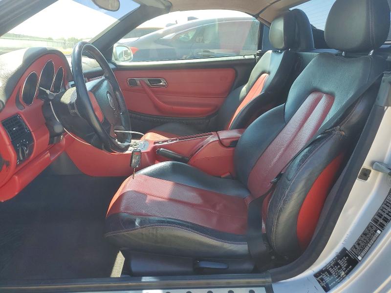 1998 Mercedes-benz Slk მანქანა იყიდება აუქციონზე, vin: WDBKK47F4WF062798, აუქციონის ნომერი: 53059996