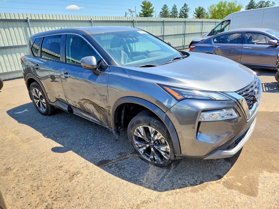 52329086 :رقم المزاد ، 5N1BT3BA7NC726995 vin ، 2022 Nissan Rogue مزاد بيع