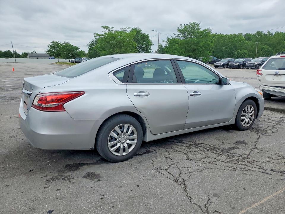 2013 Nissan Altima მანქანა იყიდება აუქციონზე, vin: 1N4AL3AP5DN563116, აუქციონის ნომერი: 78687275