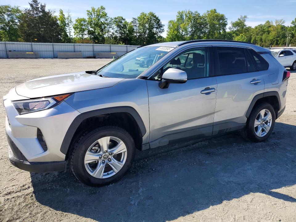 Auction sale of the 2021 Toyota Rav4, vin: 2T3W1RFV0MC135609, lot number: 53653696