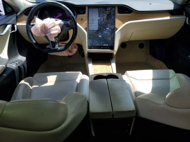 52448956 :رقم المزاد ، 5YJSA1E20JF260357 vin ، 2018 Tesla Model S مزاد بيع