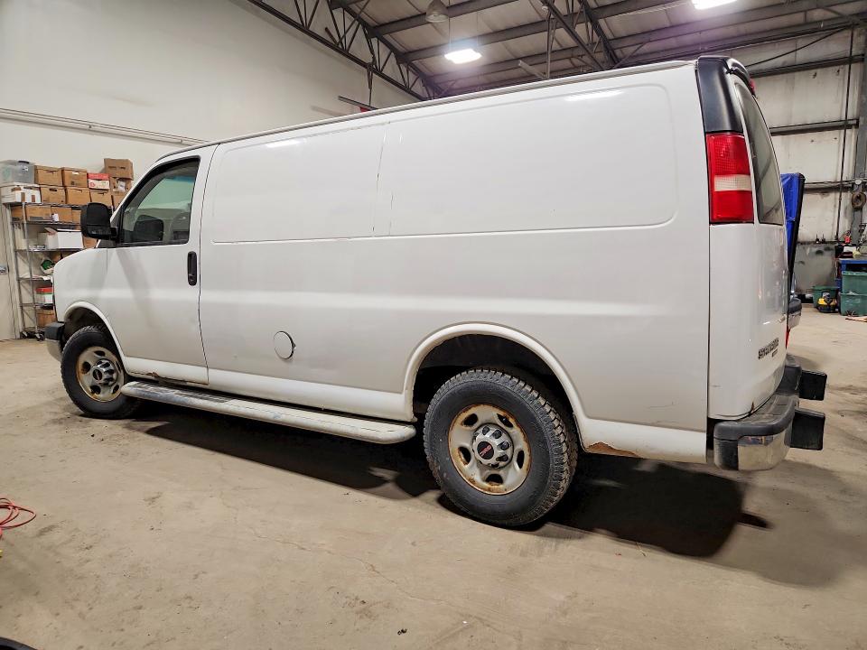 52675206 :رقم المزاد ، 1GTW7FCF2F1174292 vin ، 2015 Gmc Savana مزاد بيع