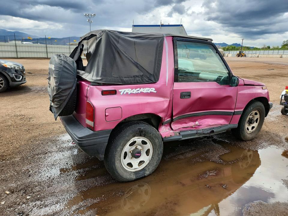 1993 Geo Tracker მანქანა იყიდება აუქციონზე, vin: 2CNBJ18U8P6930342, აუქციონის ნომერი: 55040576