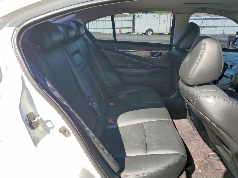 52699236 :رقم المزاد ، JN1EV7AR5JM443061 vin ، 2018 Infiniti Q50 مزاد بيع