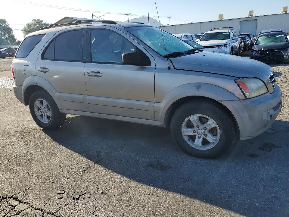 2005 Kia Sorento მანქანა იყიდება აუქციონზე, vin: KNDJD733755365017, აუქციონის ნომერი: 52536956
