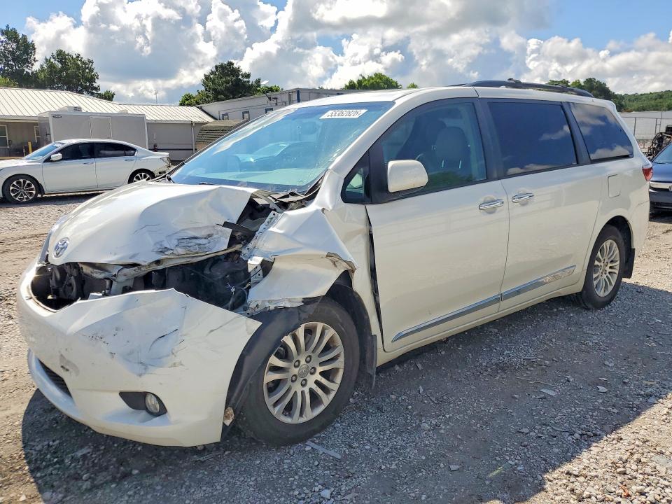 Aukcja sprzedaży 2017 Toyota Sienna, vin: 5TDYZ3DC5HS832862, numer aukcji: 55362826