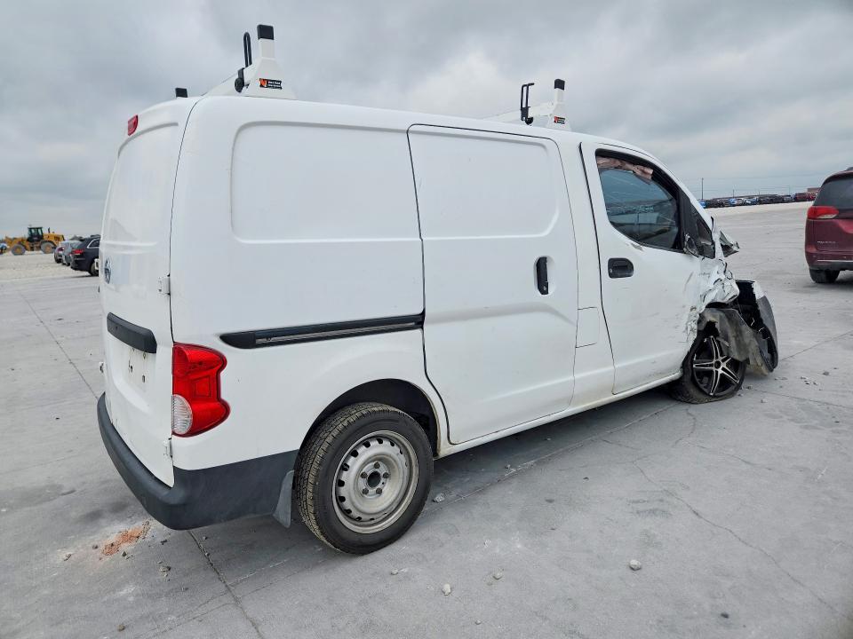53838666 :رقم المزاد ، 3N6CM0KN5FK702436 vin ، 2015 Nissan Nv200 مزاد بيع