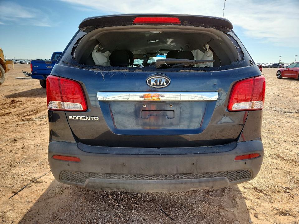 55361636 :رقم المزاد ، 5XYKUCA11BG072036 vin ، 2011 Kia Sorento مزاد بيع