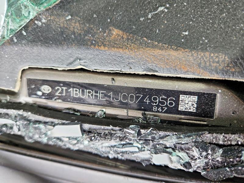 2018 Toyota Corolla მანქანა იყიდება აუქციონზე, vin: 2T1BURHE1JC074956, აუქციონის ნომერი: 54992096