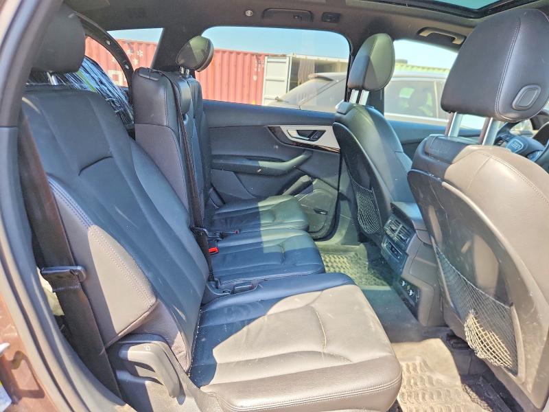 55016176 :رقم المزاد ، WA1LHAF76JD028132 vin ، 2018 Audi Q7 مزاد بيع