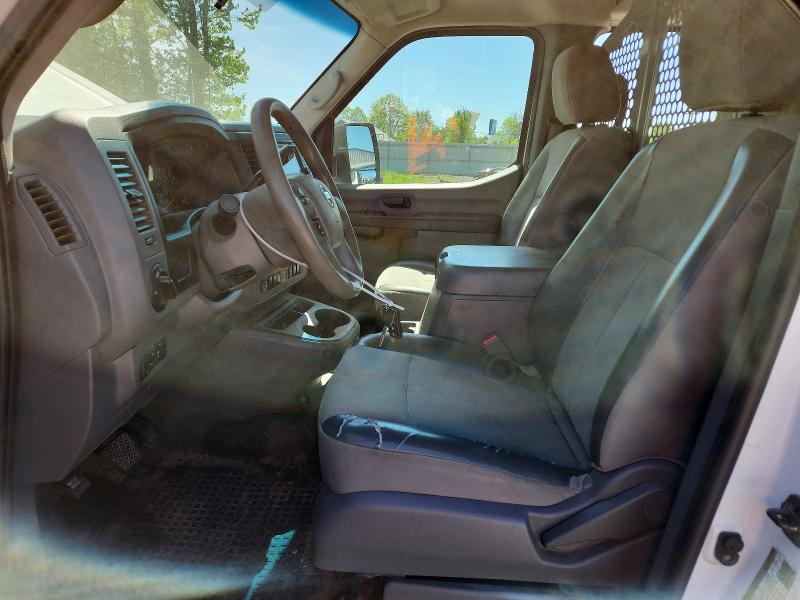 54678896 :رقم المزاد ، 1N6BF0KY8HN807470 vin ، 2017 Nissan Nv مزاد بيع