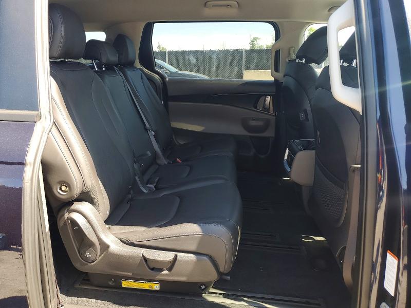 Продаж на аукціоні авто 2026 Kia Carnival, vin: KNDNB5KA6T6130837, номер лоту: 52661086