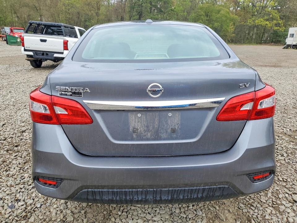 Продажа на аукционе авто 2018 Nissan Sentra, vin: 3N1AB7AP7JL622072, номер лота: 52808366