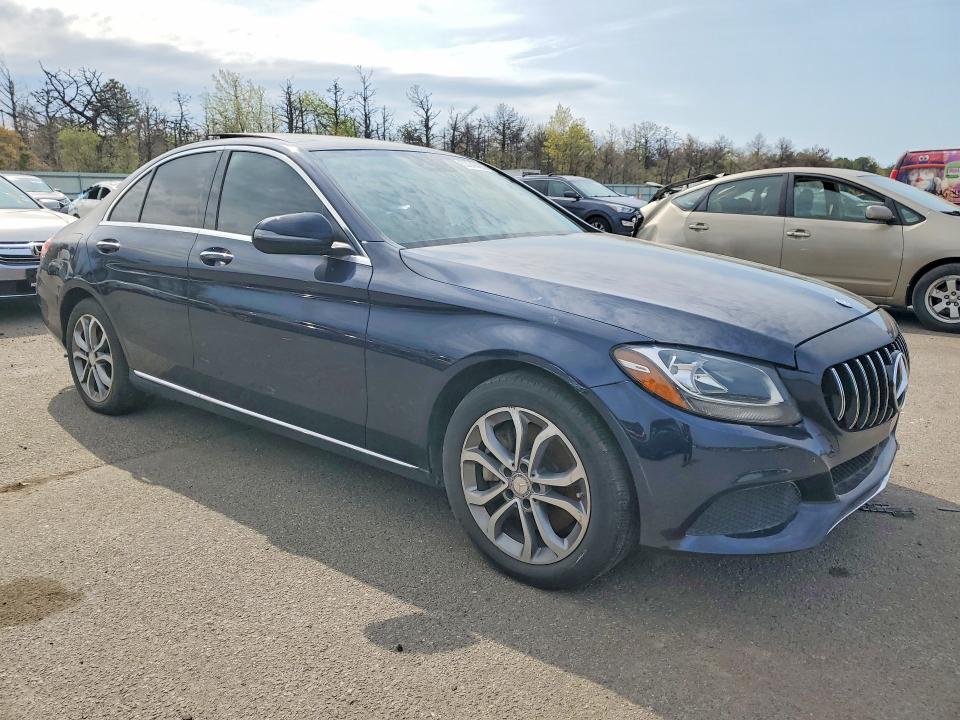 53240426 :رقم المزاد ، 55SWF4KB6HU210712 vin ، 2017 Mercedes-benz C مزاد بيع