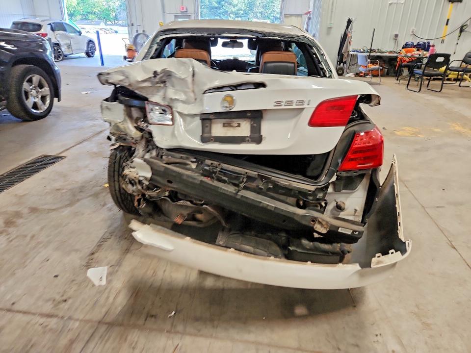 55520336 :رقم المزاد ، WBADW3C53CE823485 vin ، 2012 Bmw 328 مزاد بيع