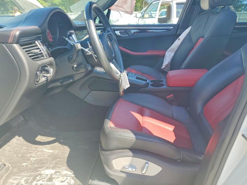 53769236 :رقم المزاد ، WP1AA2A55LLB06243 vin ، 2020 Porsche Macan مزاد بيع
