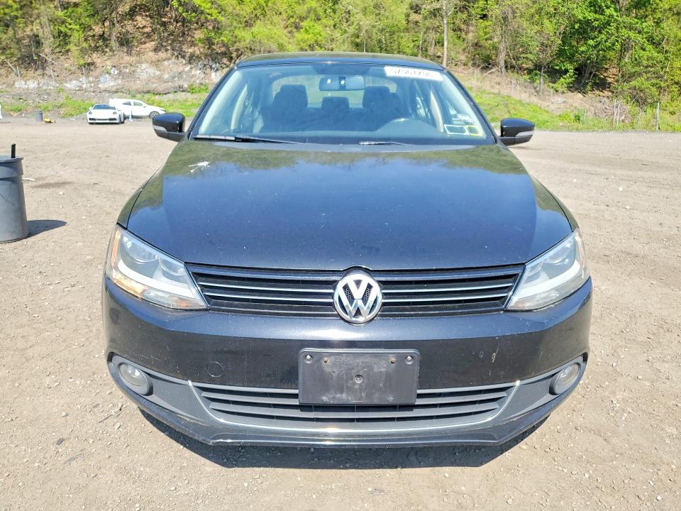 2011 Volkswagen Jetta მანქანა იყიდება აუქციონზე, vin: 3VWLZ7AJ3BM105115, აუქციონის ნომერი: 52567206