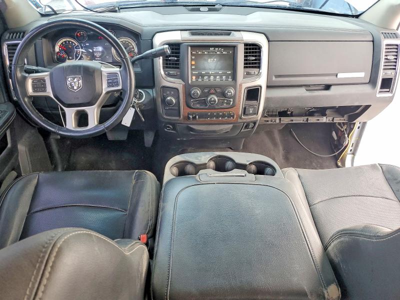 54068986 :رقم المزاد ، 3C6UR5FL3HG702270 vin ، 2017 Ram 2500 مزاد بيع