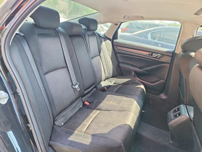 Продаж на аукціоні авто 2018 Honda Accord, vin: 1HGCV1F49JA055591, номер лоту: 54946476