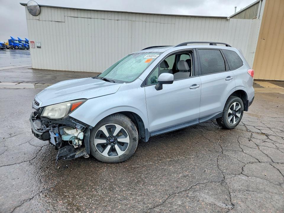 52600916 :رقم المزاد ، JF2SJAGC9JH597827 vin ، 2018 Subaru Forester مزاد بيع