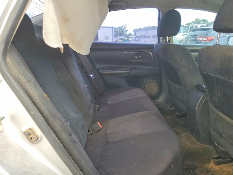 2015 Nissan Altima მანქანა იყიდება აუქციონზე, vin: 1N4AL3AP6FC576715, აუქციონის ნომერი: 53269936