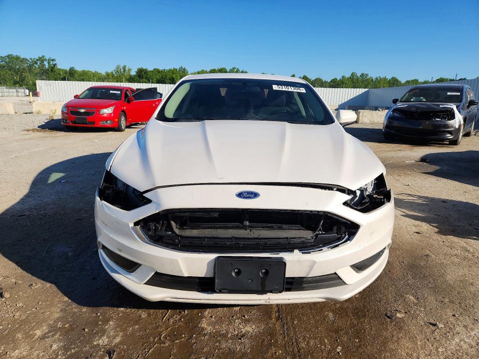 53101306 :رقم المزاد ، 3FA6P0H70HR413349 vin ، 2017 Ford Fusion مزاد بيع