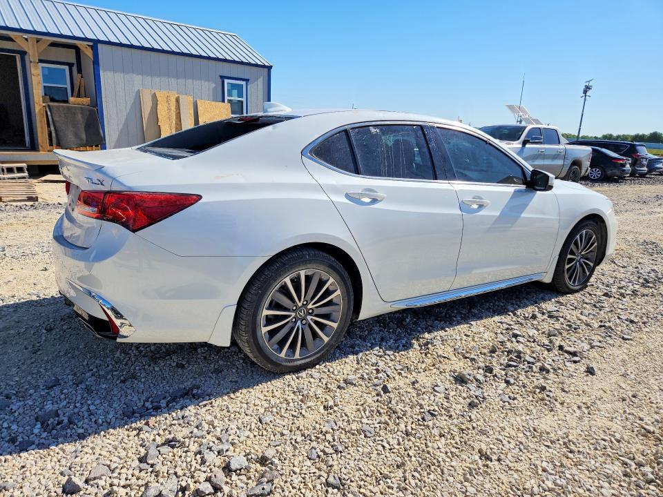 Продаж на аукціоні авто 2018 Acura Tlx, vin: 19UUB2F75JA010290, номер лоту: 51913256