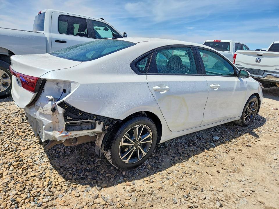 53843826 :رقم المزاد ، 3KPF24AD9RE798791 vin ، 2024 Kia Forte مزاد بيع