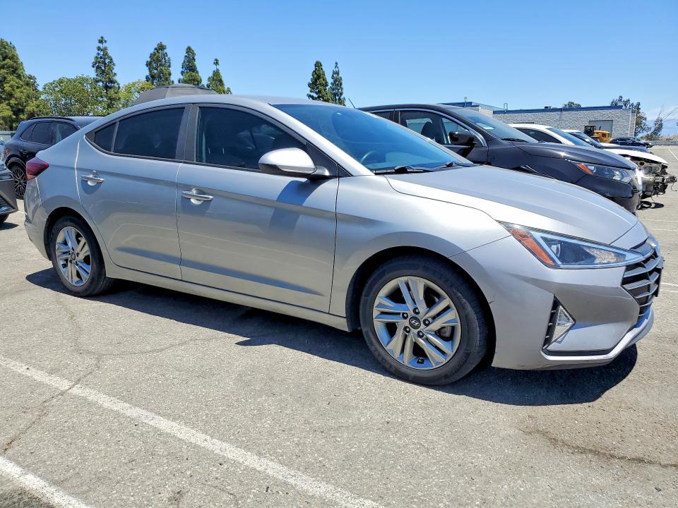 2020 Hyundai Elantra მანქანა იყიდება აუქციონზე, vin: 5NPD84LF3LH588114, აუქციონის ნომერი: 54302346