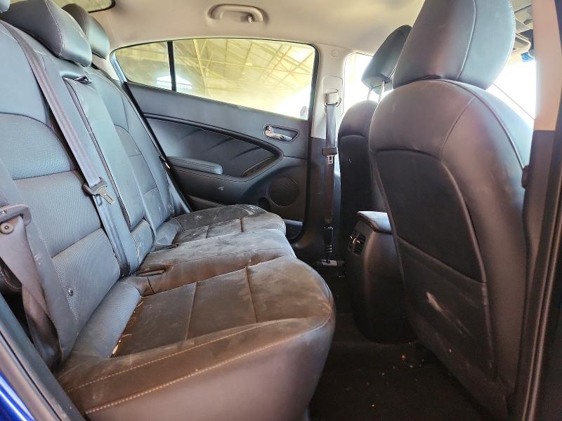 53555156 :رقم المزاد ، 3KPFL4A87HE107935 vin ، 2017 Kia Forte مزاد بيع