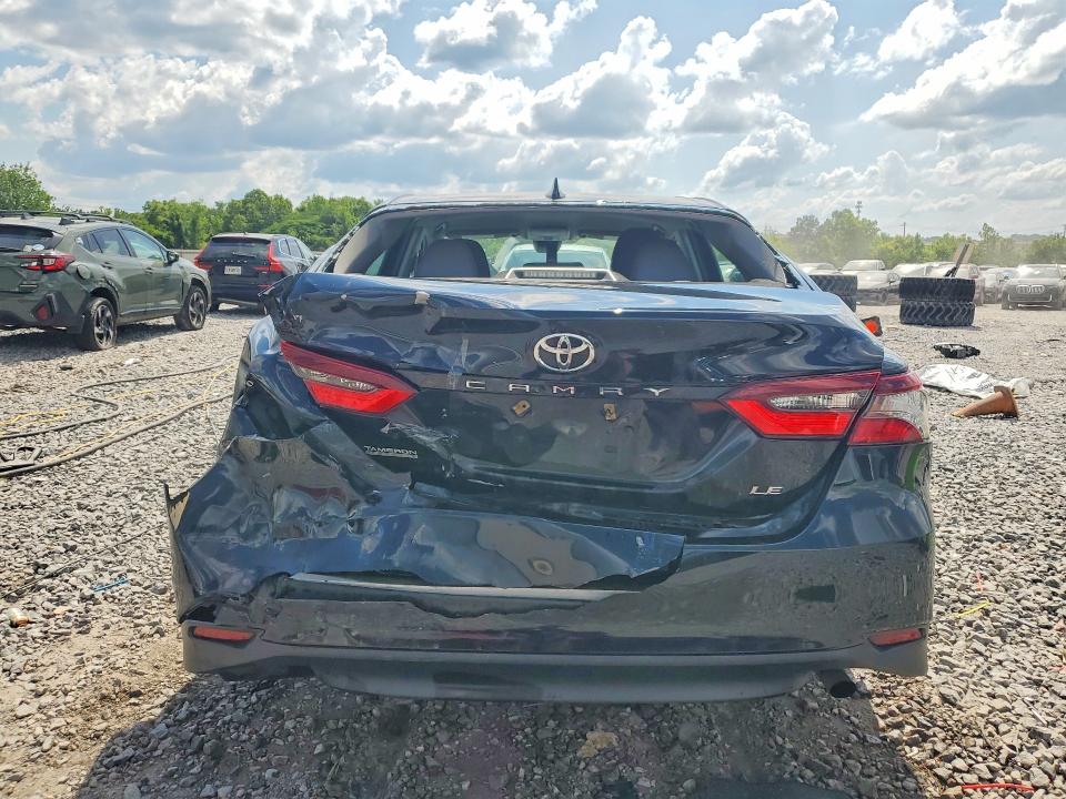 2021 Toyota Camry მანქანა იყიდება აუქციონზე, vin: 4T1C11AK1MU469687, აუქციონის ნომერი: 53915576