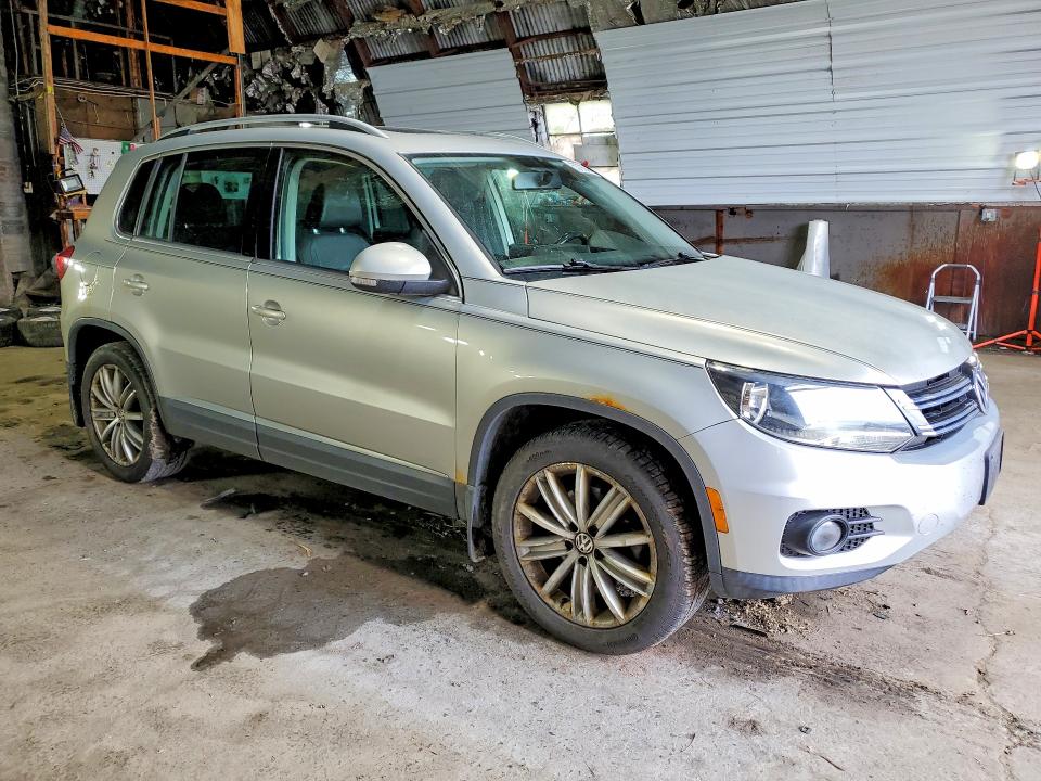 2014 Volkswagen Tiguan მანქანა იყიდება აუქციონზე, vin: WVGBV3AX7EW602272, აუქციონის ნომერი: 53786786
